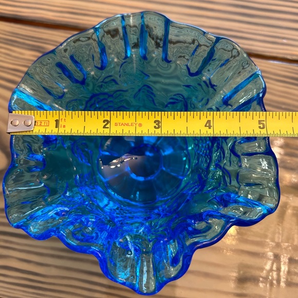Beautiful Blue Westmorland Ruffled Compote bowl 4” - Picture 8 of 10